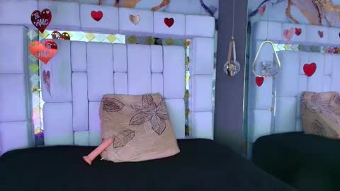 Snapshot of samantha_colins___ chatting on September 21, 3:32 am samantha_colins___ online show from September 21, 3:32 am