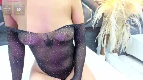 Snapshot of samantha_colins___ chatting on October 16, 6:02 am samantha_colins___ online show from October 16, 6:02 am