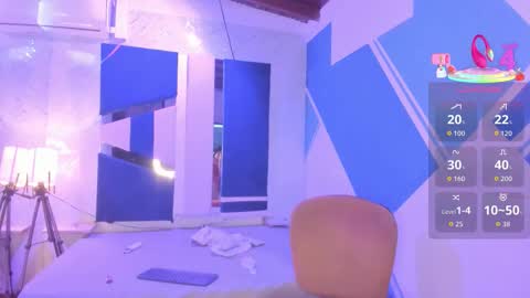 Samantha Ferrer online show from November 17, 5:21 am