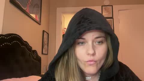 Snapshot of samanthafever chatting on October 14, 8:06 am samanthafever online show from October 14, 8:06 am