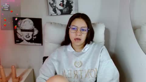 Snapshot of samantharoldan chatting on October 6, 3:19 pm Samantha online show from October 6, 3:19 pm