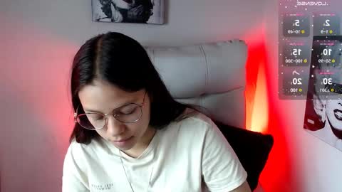 Snapshot of samantharoldan chatting on March 8, 2:08 pm Samantha online show from March 8, 2:08 pm