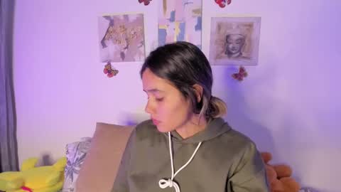 Samara is my name a pleasure delighted that you are here leave your thumb up it is important to me online show from January 25, 4:13 am