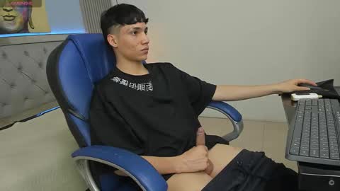 Sam online show from March 16, 8:46 pm