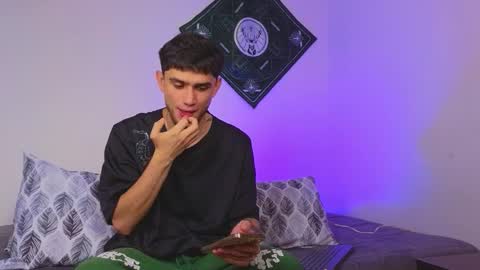 samevansx online show from September 18, 3:27 pm