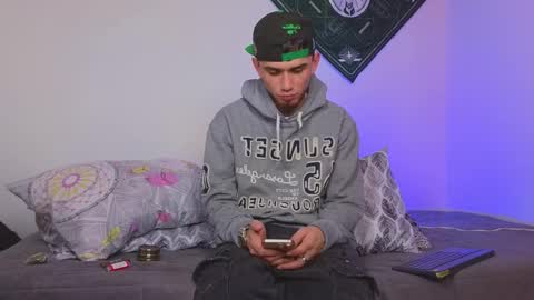 samevansx online show from September 23, 3:39 pm