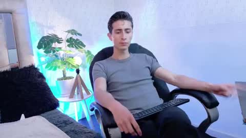 Sammy and Ithan online show from May 16, 11:31 am