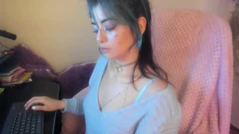   online show from March 17, 8:19 am