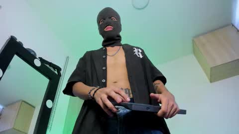   online show from September 28, 9:46 pm