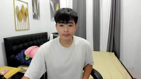 Sam online show from May 17, 3:54 pm