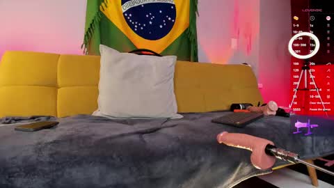 Snapshot of samuelboytattoo chatting on February 25, 1:32 pm samuel online show from February 25, 1:32 pm