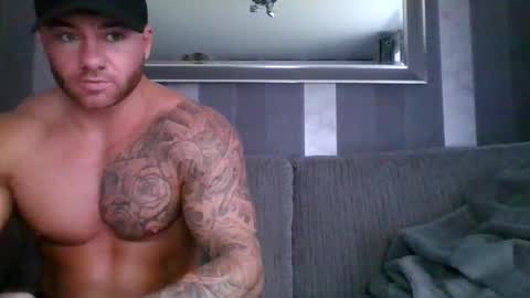 sandjfitness online show from December 30, 2:19 pm