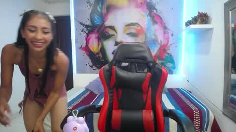 sandra  online show from May 1, 3:00 am