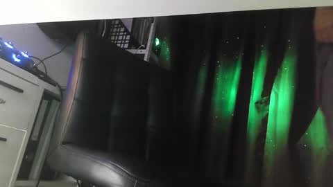 Snapshot of sanek7777 chatting on October 8, 7:20 pm sanek7777 online show from October 8, 7:20 pm