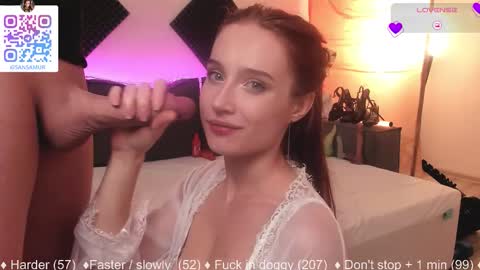 Sansa and Alex online show from December 17, 6:58 pm