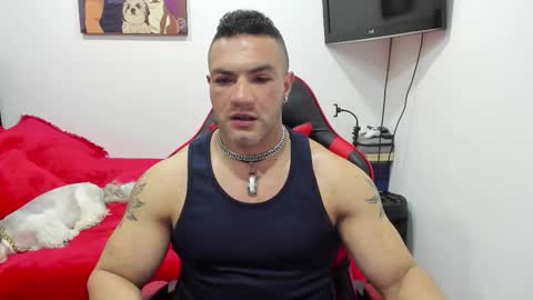 Snapshot of santi_pastori chatting on October 27, 6:30 pm santi_pastori online show from October 27, 6:30 pm