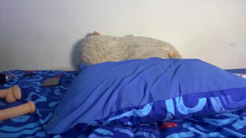 santi online show from December 1, 6:50 pm