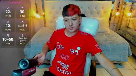 SANTIAGO  online show from April 14, 11:08 pm