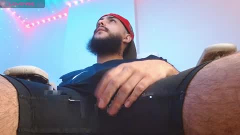 Santiago Hincapiie online show from April 2, 12:29 am