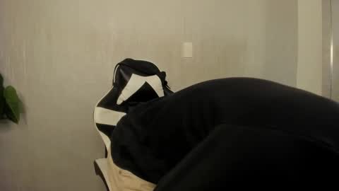 Julius Novachrono  online show from September 25, 8:16 pm