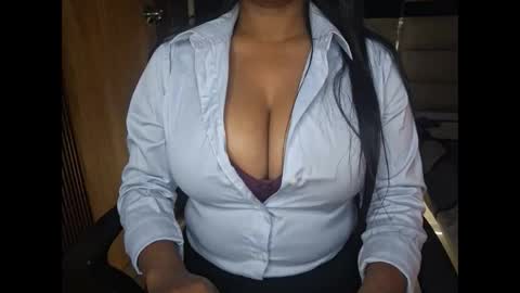 sanvi13 online show from January 12, 6:26 pm