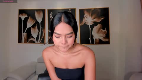 Saphira James online show from June 3, 2:14 am