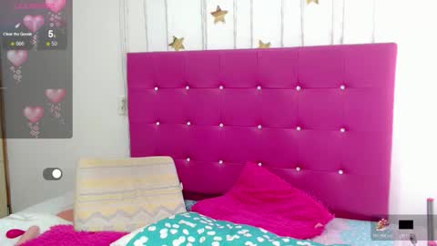 Sara  online show from December 18, 2:23 pm