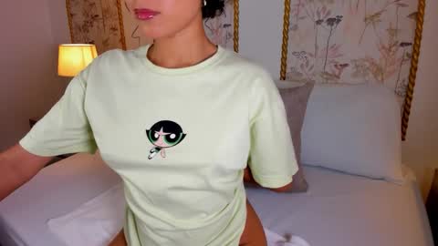 Sara online show from November 21, 7:45 pm