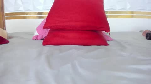 Sara Collins online show from February 12, 1:26 pm