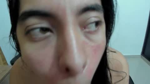 sara_len online show from December 20, 11:22 pm