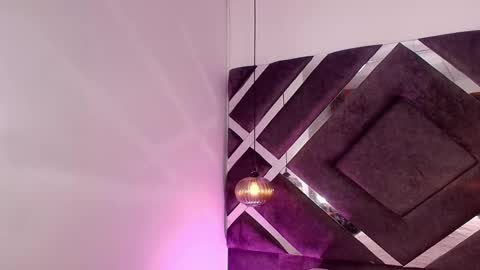 sara_lopee1 online show from October 7, 12:56 pm