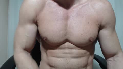 saradorj92 online show from April 11, 7:45 am