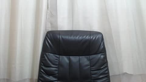 saradorj92 online show from September 24, 7:09 pm