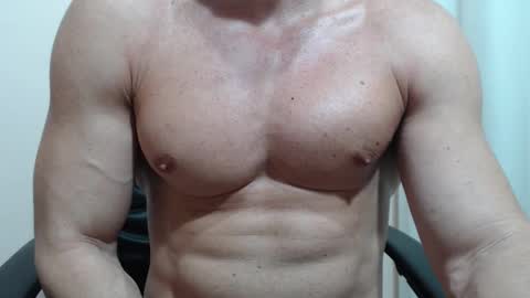 saradorj92 online show from February 15, 7:51 am