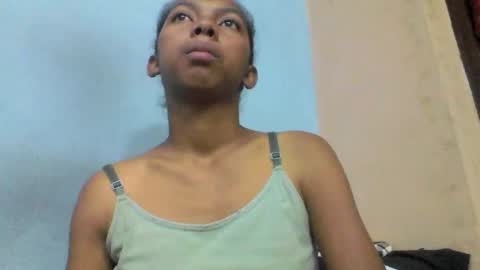 sarah146341 online show from March 14, 1:15 pm