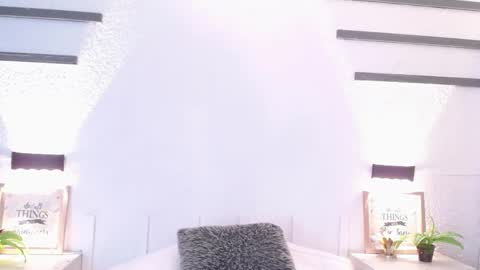 Sarah online show from January 17, 1:42 pm