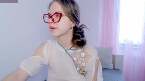 Sarah online show from February 23, 8:05 am