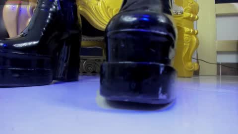 Sarah online show from February 12, 9:07 pm