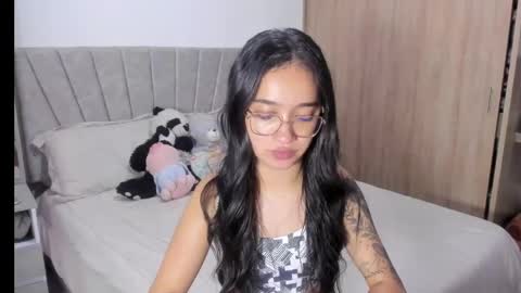 Sarah online show from April 16, 1:38 am