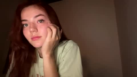 Snapshot of sarah_swtt chatting on January 4, 4:44 am - next broadcast 28 nov  7 pm Col online show from January 4, 4:44 am