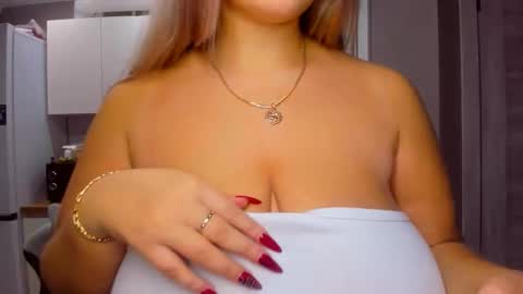 Sarah online show from October 30, 2:50 pm