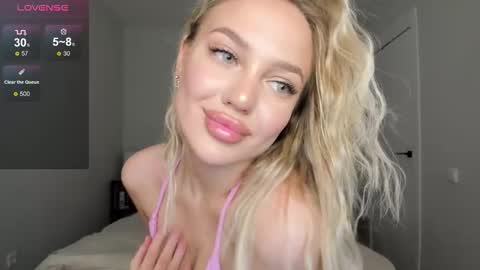 sarahphyllis online show from February 23, 10:01 pm