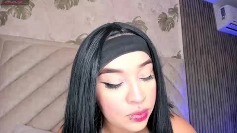 Sara online show from February 25, 5:11 am