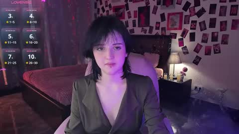 Sarah online show from March 6, 10:47 am