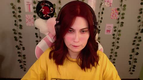 Sara online show from December 24, 1:28 pm