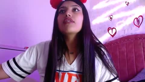 sarastonesx online show from March 11, 5:57 am