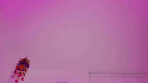 Snapshot of saray2312 chatting on October 1, 11:25 pm Saray online show from October 1, 11:25 pm