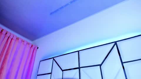 Snapshot of sarayroyse chatting on February 17, 7:12 pm Saray online show from February 17, 7:12 pm