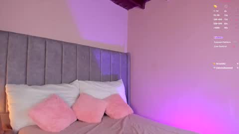 Sara Garcia online show from September 19, 4:05 am