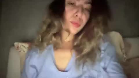 Sarrah online show from December 17, 9:32 pm